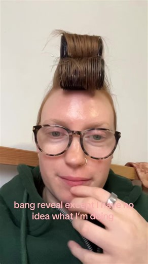 how does Sabrina get her bangs to look like that tho #bangs #bangstutorial #sabrinacarpenter #sabrinacarpenterhair #hairtok