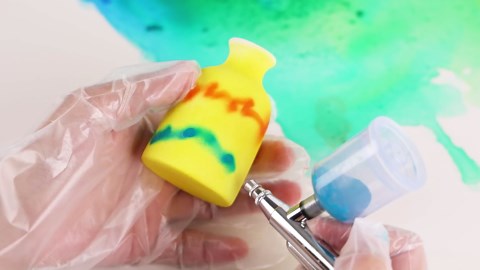 Roizefar Airbrush Paint, 22 Colors with 2 Thinner Airbrush Paint Set, Water-Based Air brush Paints Acrylic Ready to Spray Includes Metallic & Neon Colors, 20ml/Bottle