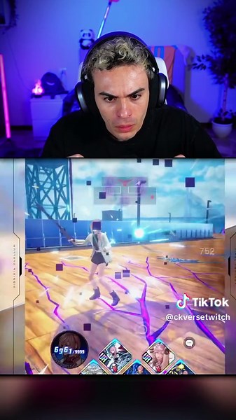 Explore Lightning from Final Fantasy in Dissidia Duellum