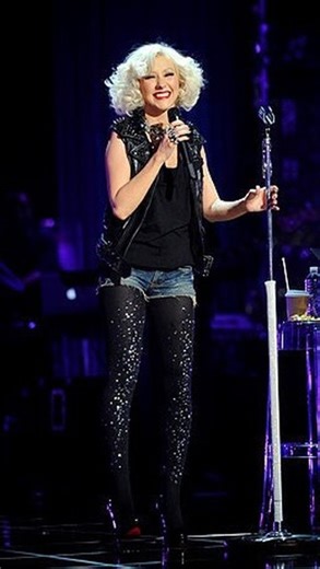 Christina Aguilera performs “Ain’t No Other Man” at Storytellers in 2010 #christinaaguilera #xtina #iconic #popculture #oldschool #oldhollywood #2000s #y2k #backtobasics | Christinaaguileramusic