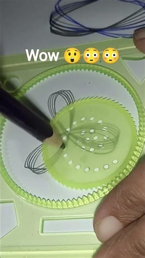 spirograph #spirographart #satisfyingdrawing #relaxingart #geometricart #satisfyingvideo #drawing