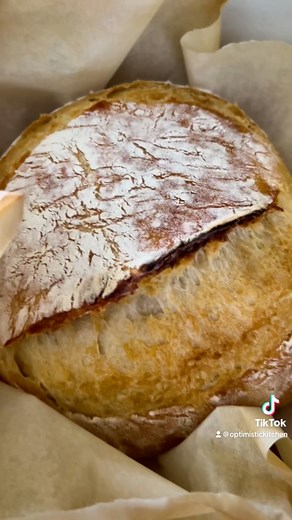 If you’ve been wanting to make bread from scratch,THIS is the recipe! 😋🥖#OptimisticKitchen #happyeating #makeyourkitchenyourhappyplace #HomeCook #FoodBlogger #HomeCooking #homemadebread #breadfromscratch #carbs #bakebread #boule #freshlybakedbread #easybreadrecipe | Optimistic Kitchen