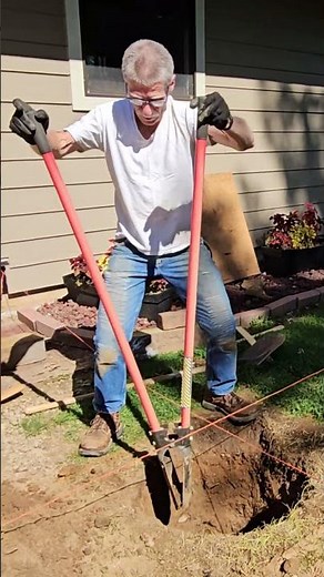 How to use a posthole digger. 2 ways. #diy #construction
