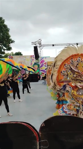 1.3K views | WATCH: The performance of Contingent Number 1 - Barangay Handumanan in Bacolod City's MassKara Festival Street Dance and Arena Competition on Sunday, October 19, 2025. Watch our special coverage: https://www.facebook.com/share/v/16L1spcuX1/?mibextid=wwXIfr | via GMA Regional TV One Western Visayas #GMARegionalTV #LocalNewsMatters #GMAIntegratedNews | GMA Regional TV News | Facebook