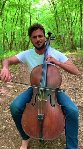 Doing it MY WAY, the romantic way of course 😉🎻💚 #HAUSER #myway #cello #love