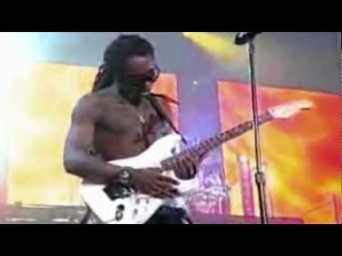 Lil Wayne Actually #Shreds