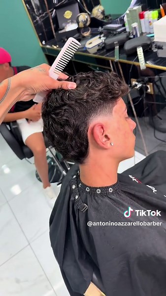 Fresco Barber: Trendy Summer Haircuts for Curly Hair