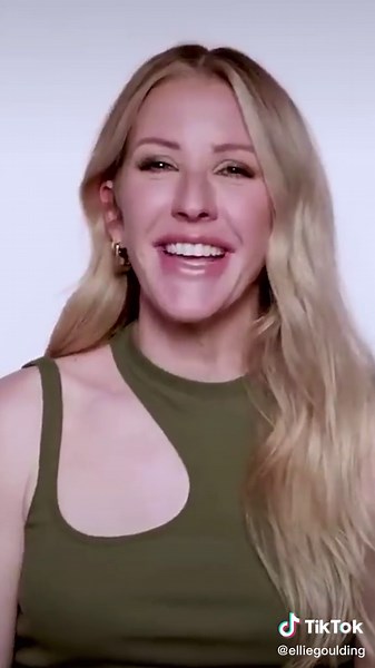 Ellie Golding Song Association Challenge with L