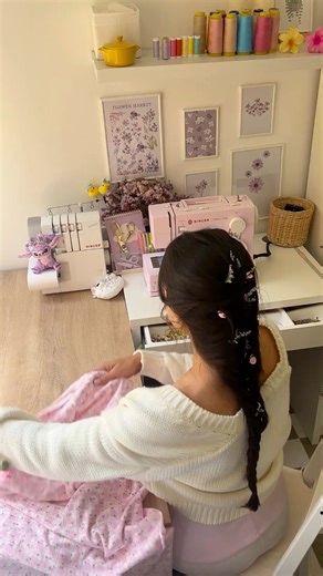 1.6M views · 21K reactions | Aprende a confeccionar lencería desde cero y crea tu propio negocio desde casa #coserfacil #sewingcommunity #costurafacil #sewingtutorial #sewing #sewingproject #sewingmachine #sew #maquinacoser #costura | Soy Joha de Ada Féminine | Facebook