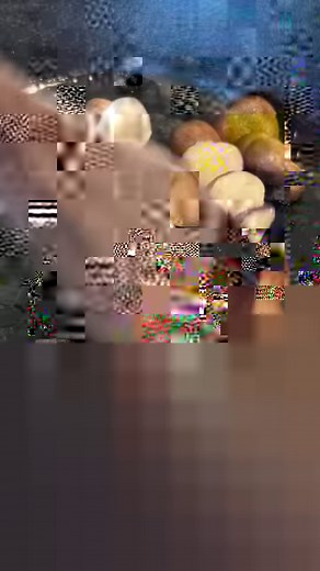 I turned puffball mushrooms 🍄 into… potato wedges? 🥔 I really liked how these turned out. After cutting all of them to check that they were in a good state for eating (just white on the inside, no yellow coloration), I cleaned them all with some water, then put them in a pan to cook in boiling water until it all had evaporated off. Then (and only then), I added oil to crisp them up. It was really cool because they kind of inflated or… “puffed” up on the inside! In the end, I really enjoyed the