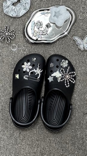 Glam up in silver Jibbitz™ charms, find them in your nearest store or online💚 | Crocs