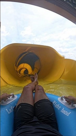 The Typhoon Terror Waterslide at Splash Mania Gamuda Cove Malaysia 🇲🇾 #WaterSlides #waterpark