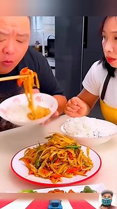 Most Spicy food eating challenge #eating #BOOMchallenge #kitchenrecipies #recipe #mukbangers #husband #explorepage #asmr | Chilli Eating Challenge