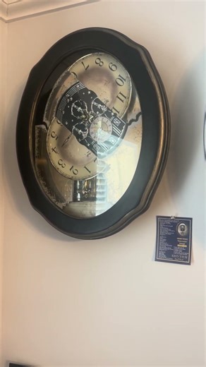 Small world rhythm timecracker vintage clock (4MH875WU02)