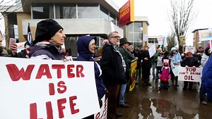 Protesters demand banks stop financing of DAPL