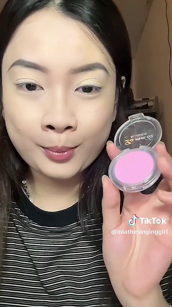 Actually this is IM CUTE make up muahahahaha #miago99 #makeuptutorial #imcoldmakeup #christmas #isover