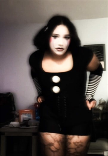 The makeup took so freaking long to take absolutely no pics or vids… 😔💔 || #MARIONETTE #FIVENIGHTSATFREDDYS #marionettecosplay #fnafcosplay #marionettefnaf