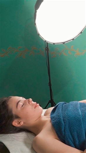 276K views · 2.9K reactions | deep leg stretching and chiropractic adjustment for Lisa #chiropractic #stretching #shorts #therapy #physicaltherapy #physiotherapy | YPD new world relax | Facebook