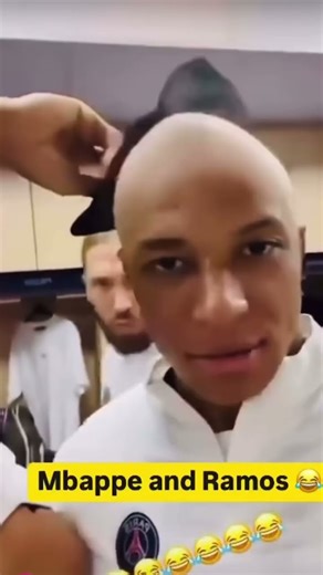 The FUNNIEST Locker Room Moment with Mbape and Sergio Ramos