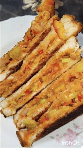 let's make veg grilled sandwich 🥪😋 healthy and tasty...#delicious #recipe #viralreels #freereels