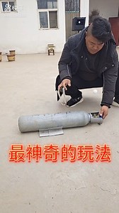 6.7K views · 159 reactions | Practicing shooting moving targets is troublesome, because you need a specific machine that can provide moving targets. For this, many shooters have made various attempts. The lad in the video is very creative and brave. I bet no one around would dare to smoke,lol. To view more interesting shooting→https://trade.onloon.net/?shopId=1497417766388 | Gzkband | Facebook