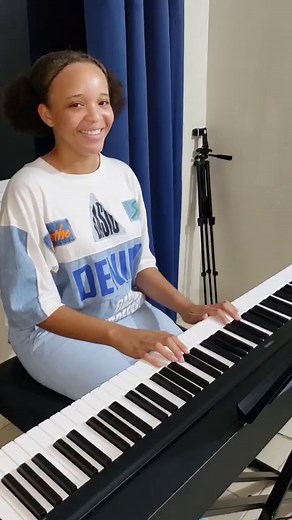 Louise Farrenc "Mouvement de valse" played by Mishka | Western Tutorial Music Studio