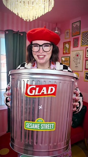 Jodi on Instagram: "“I dress like trash.” Ok perfect, because today I literally styled a TRASH BAG. 💚🗑️😂 Even Oscar might smile at this (maybe). PR package from @gladproducts @sesamestreet #gifted"