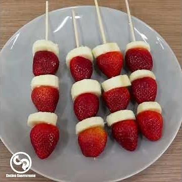 Brochetas de fresa y plátano