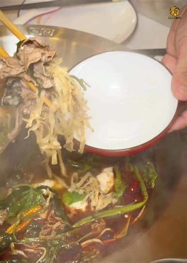 340K views · 7.6K reactions | တစ်သောင်းခွဲ Set တွေရတဲ့ မာလာဟော့ပေါ့စားမယ် Xiao Guo Hot Pot Address: No.58, Hledan Street, Lanmadaw Township, Yangon, Myanmar. Ph: 09- 449546317, 09- 449546318, 09- 449546319 #burmeseguide #foodvlogger #xiaoguohotpot #hotpot | Burmese Guide | Facebook