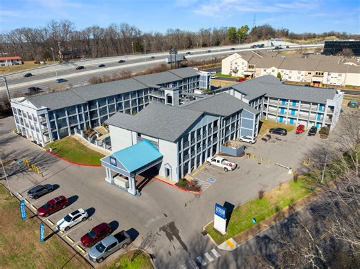 2425 Atrium Way, Nashville, TN 37214 - Atrium Flats | LoopNet