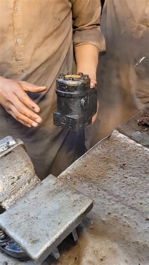 making on Instagram: "Restoraing a Hydraulic Steering Control Unit | Full Restoraion"