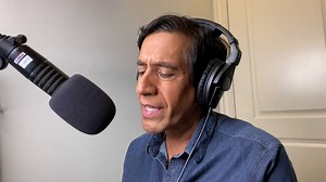 Watch neurosurgeon and CNN chief medical correspondent Dr. Sanjay Gupta narrate his audiobook KEEP SHARP, the owner's manual to keep your brain young and healthy regardless of your age -- featured in our #AudiobookMonth collection: https://bit.ly/3zkucvR CC: SimonBooks | Simon & Schuster Audio