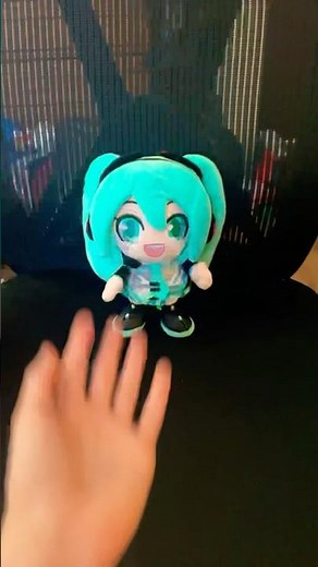 Hatsune Miku Makeship Plush Review