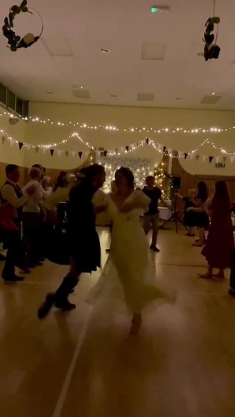Ultimate Scottish Wedding Ceilidh: Strip the Willow Dance Extravaganza