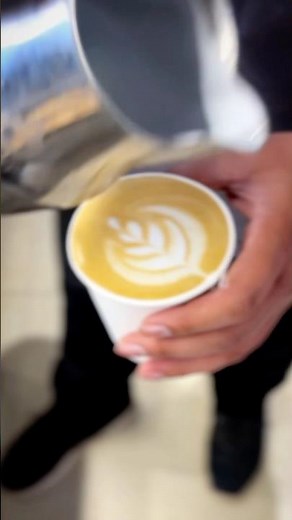 Quick Tulip Latte Art In Takeaway Coffee