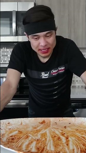 Revisiting the Korean Fire Noodle Challenge 4 years later!! 🔥🍜