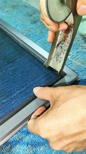 Diamond mesh window, extremely narrow frame, this operation does not bulge and is more reliable.