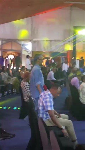 Ibyamamare n’abahanzi mu byiciro bitandukanye bitabiriye Iserukiramuco rya #ArtRwandaUbuhanzi Festival riri kubera muri Camp Kigali ku nshuro ya mbere, aho bahuriye hamwe mu kwizihiza no guteza imbere ubuhanzi nyarwanda.