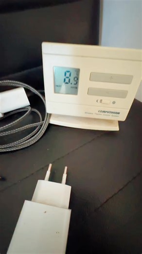 Videoclipuri postate de Adrian (@petrisor746) cu sunet original - Adrian