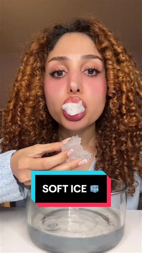 I halfway got it right this time! this was my most successful attempt so far 😂🤍 thank you @Keeping_Up_With_Kryssi for the tip on using Pure Life water 💧 sorry for the ice sucking noises yall i was trying to see if it changes color #softice #icechips #water #mukbang #asmr