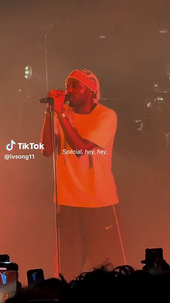 Découvrez Tiakola et son univers musical