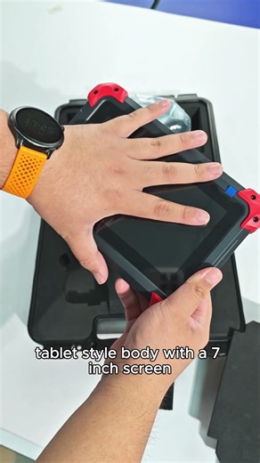 Just unboxed the XTOOL D7! Compact and easy to hold, it plugs into your car’s OBD for diagnostics