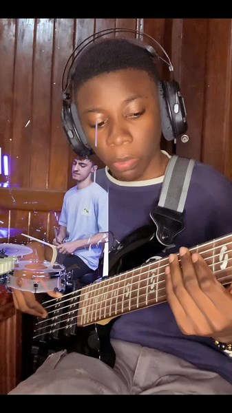 Seben Groove by Groove Boy feat. Rafael Silva on Drums