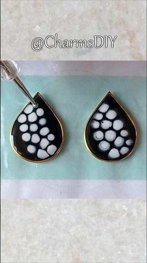 DIY UV RESIN EARRINGS | HOW TO MAKE AN UV RESIN JEWELRY? #shorts
