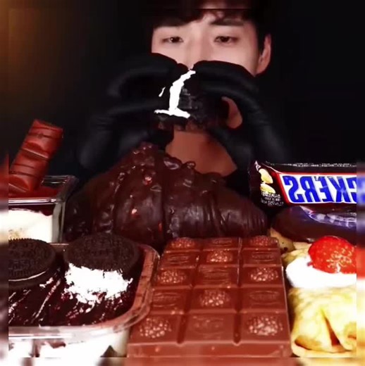 He is mukbanging all kinds of cakes 🍔 #mukbang