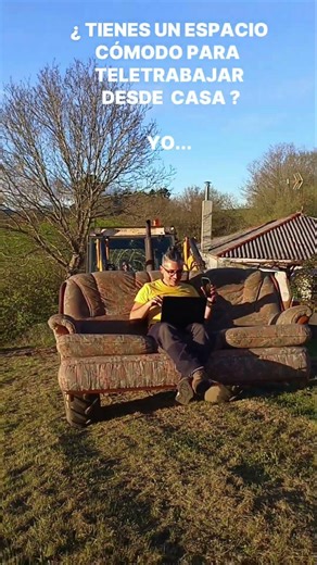Teletrabajo rural nivel experto 🚜💻 #teletrabajo #pueblo #humor