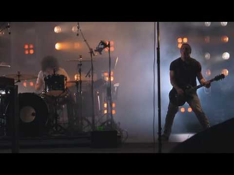 Nine Inch Nails - Piggy (Nothing Can Stop Me Now) - NIN|JA Tour - 5.27.09 (in 1080p)