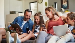 Jaki wzmacniacz sygnału Wi-Fi wybrać? Wybierz najlepszy repeater Wi-Fi dla siebie - Poradnik Orange