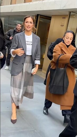 Minka Kelly shows classic beauty in shirt blazer and patterned skirt combo #minkakelly #style #today