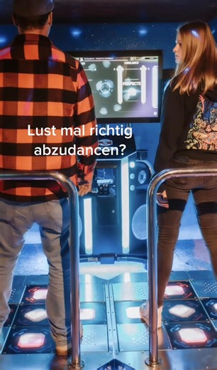 🔥 DAS TANZSPIEL DES JAHRES! 🔥 StepManiaX ist da – die nächste Generation der berührungsbasierten Fitness- & Tanzspiele 🎶👟 Die mit Spannung erwartete Rückkehr von Step Revolution bringt frischen Beat in die Tanzspiel-Szene! 👉 Getanzt wird auf einem interaktiven Dance-Pad, perfekt abgestimmt auf den Rhythmus der Musik. 👉 Entwickelt von echten Legenden, die bereits an StepMania, In the Groove, Pump It Up Pro & ReRave mitgewirkt haben. ✨ Innovativ. ✨ Intuitiv. ✨ Pure Tanz-Energie. StepManiaX ü